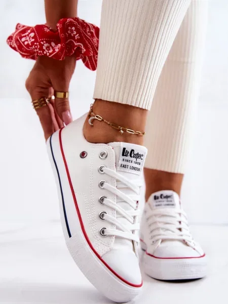 Olcsóbban. Lee Cooper női cipő fehér. Méret: 39 EU szürke