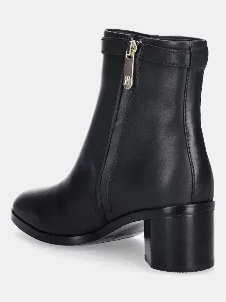 Kožené kotníkové boty Tommy Hilfiger TH BUCKLE RIDING MID HEEL BOOTIE na černá