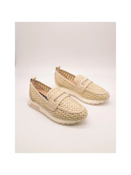 Pantofi Hispanitas bej