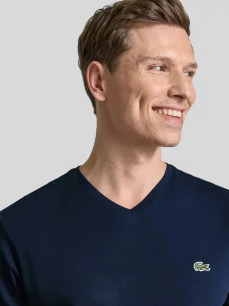 T-shirt o kroju regular fit z czystej bawełny Lacoste
