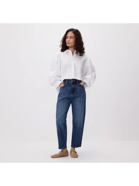 Reserved Mom jeans se zkrácenou nohavicí tmavomodrá
