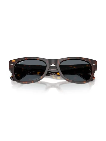 Ray-Ban napszemüveg barna