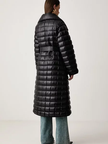 Пуховик Mackage