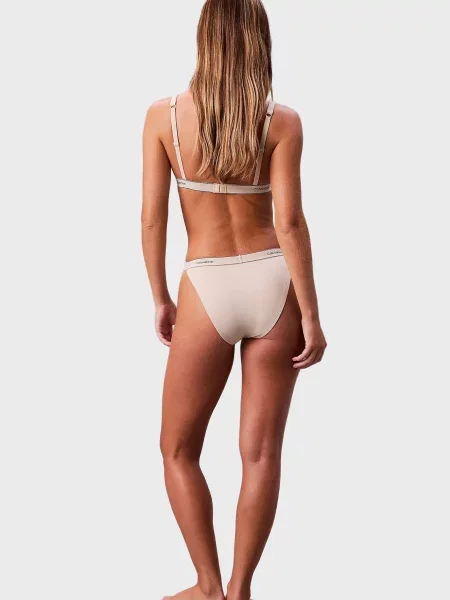 Стрінги Calvin Klein бежеві
