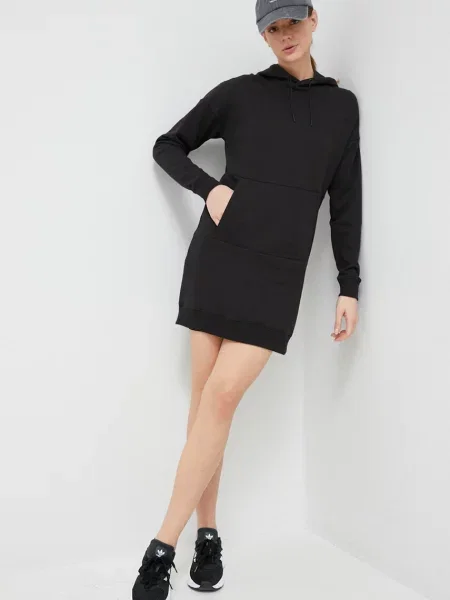 Сукня Helly Hansen mini пряма чорний
