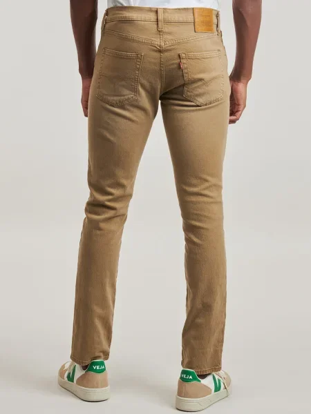 Blugi Levi's® maro
