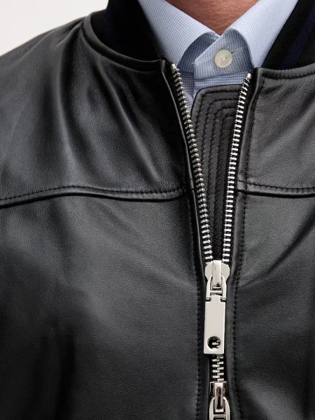 Кожаная куртка Max&co черная