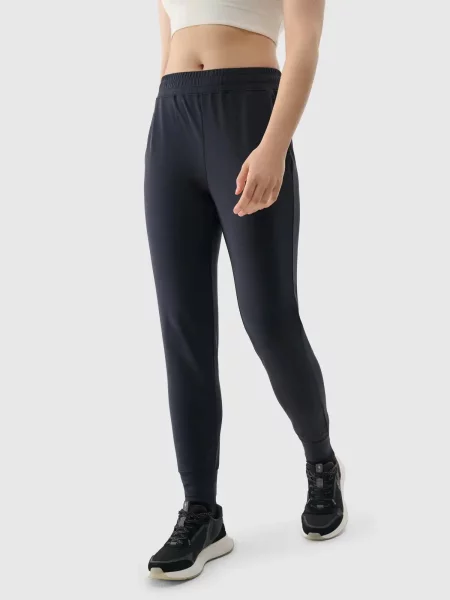 Pantaloni de trening 4f negru