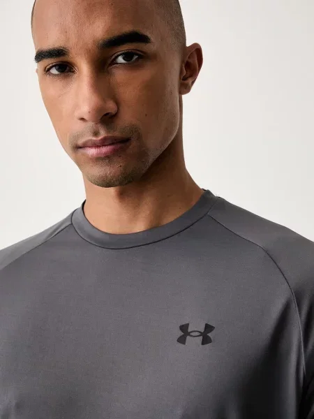 Under Armour футболка для тренувань Tech SS Tee