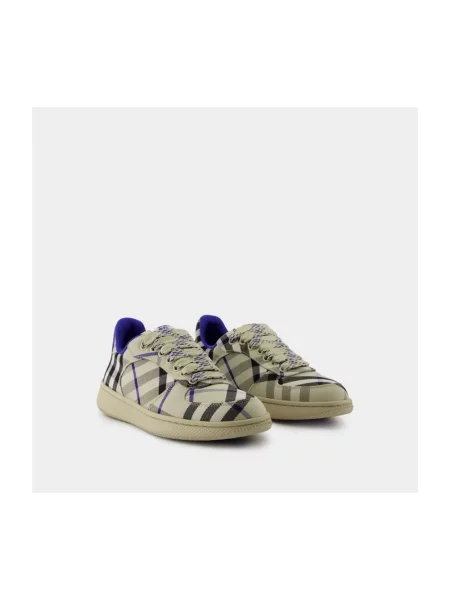 Sneakersy Burberry w kratę z nadrukiem