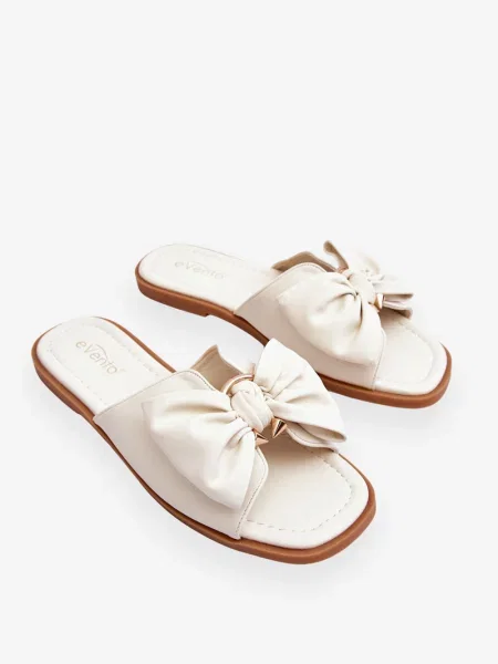 Usnjene copati Evento z lokom bela