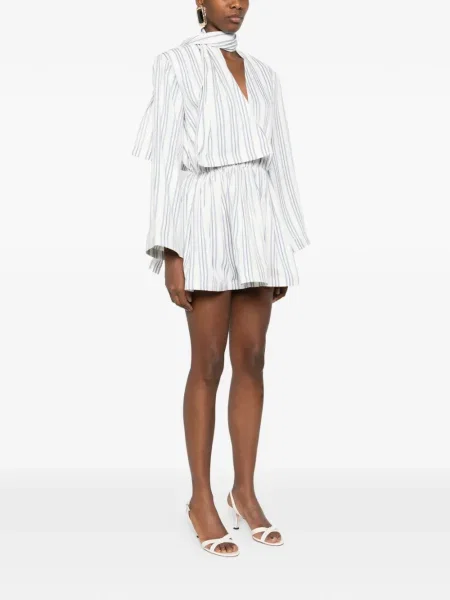 Mała sukienka mini Rowen Rose w paski garniturowa biała