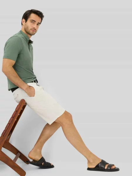 Bermudy o kroju regular fit z mieszanki bawełny Brax
