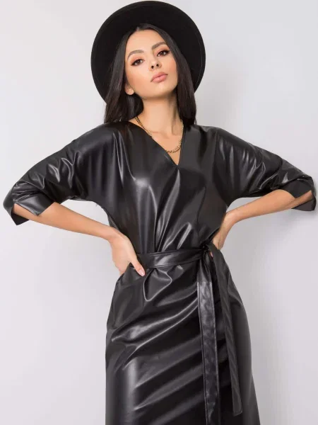 Rochie Lakerta din piele ecologică de costum negru