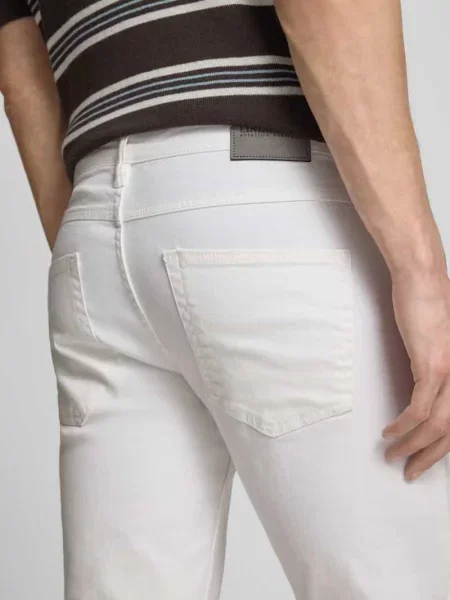 Jeansy w kroju slim fit z bocznymi Lindbergh białe