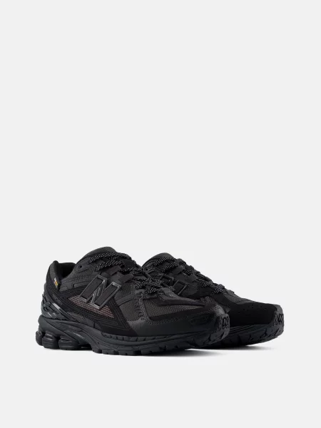Кожаные повседневные кроссовки New Balance черные