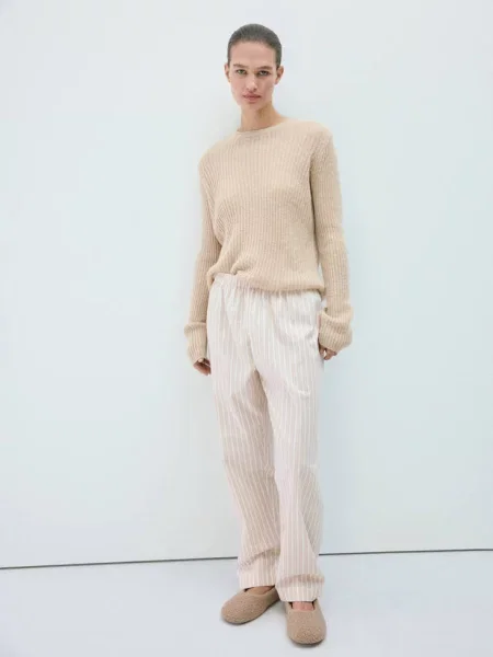 Sweter z prążkowanej dzianiny Kobieta S MANGO beżowy