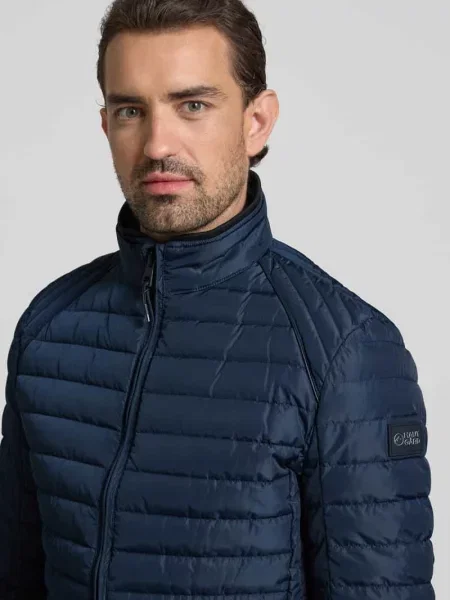 Kurtka pikowana z ociepleniem Sorona® Aura o kroju regular fit Nautgård granatowa