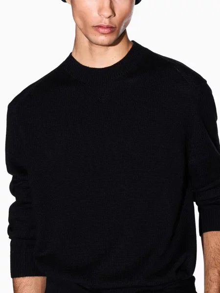 Свитер Armani Exchange черный