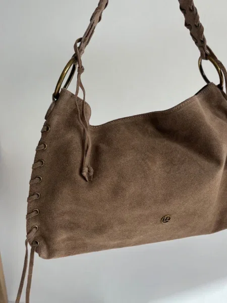 Usnjena torbica Boto iz semiša rjava