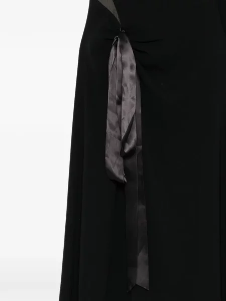 Rochie Isabel Sanchis cu un umăr gol negru