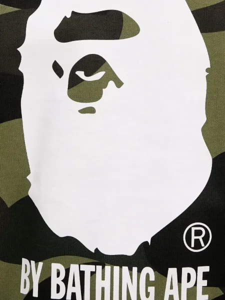 Hanorac A Bathing Ape® cu imagine cu model camuflaj verde