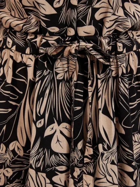 Rochie Moodo cu model floral de costum negru