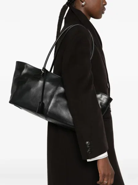 Geantă shopper Low Classic din piele clasică negru