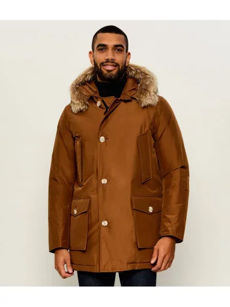 Woolrich De puf geacă parka Artic maro