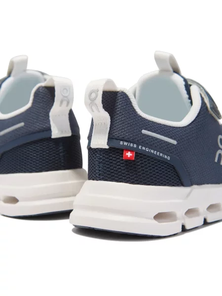Buty do biegania dziecięce On Running niebieskie