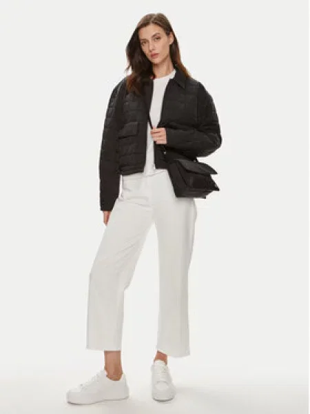 Calvin Klein Jeans Vatovaná bunda černá