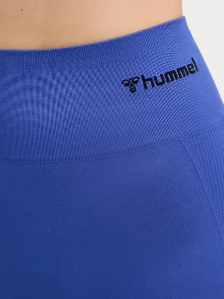 Спортивные шорты Hummel
