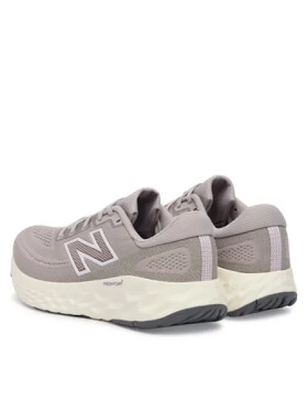 Běžecké boty New Balance fialové
