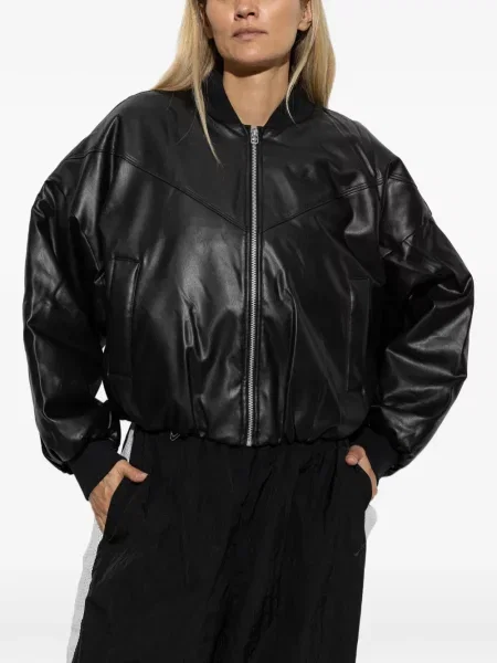 Decupat pantaloni scurți Nike cu broderie plasă roz