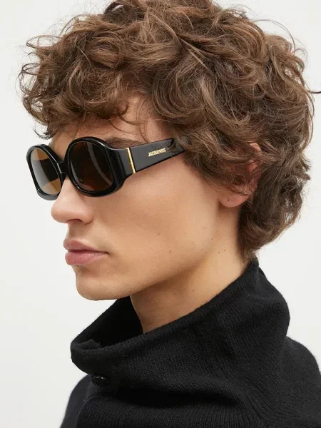 Солнцезащитные очки Jacquemus черные