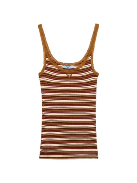 Top Prada maro