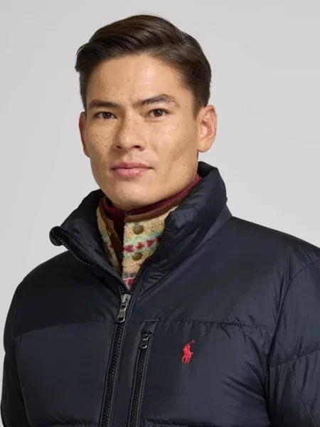 Kurtka puchowa o kroju regular fit z wyhaftowanym logo Polo Ralph Lauren czarna
