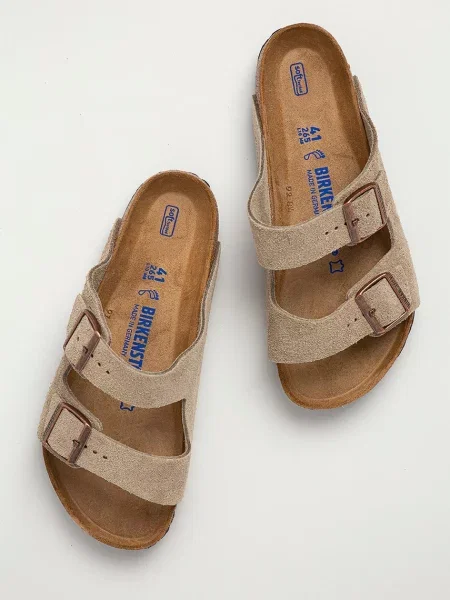 Замшеві шльопанці Birkenstock Arizona сірий