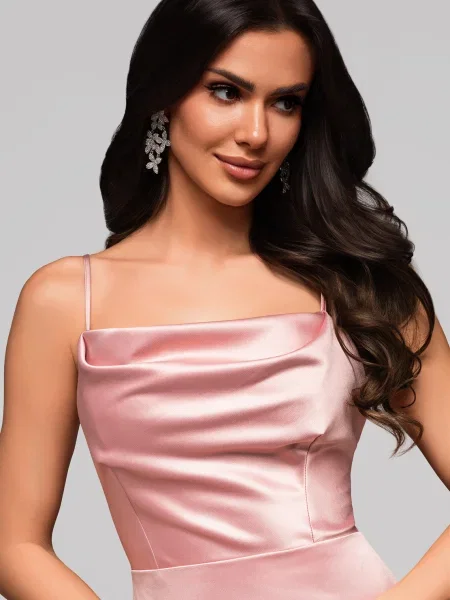 Rochie de seară Edoti de costum roz