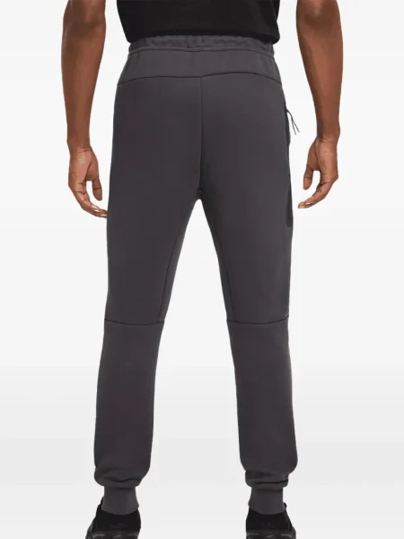 Běžecké fleecové tričko s potiskem Nike s potiskem černé