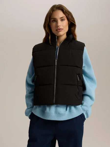 Утепленный жилет Diverse черный