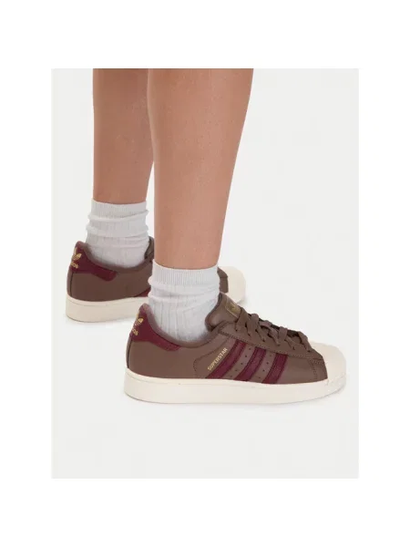 Sneakersy adidas brązowe