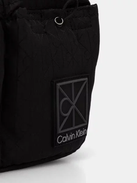 Táska Calvin Klein fekete
