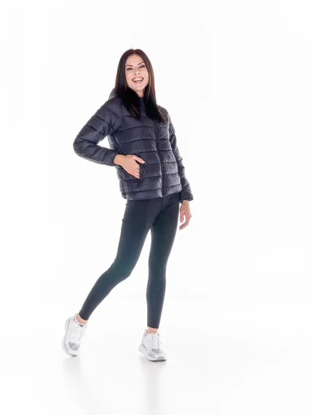 Leone kurtka puchowa Basic czarna