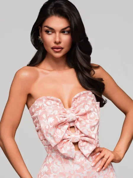 Rochie de seară Edoti de costum alb