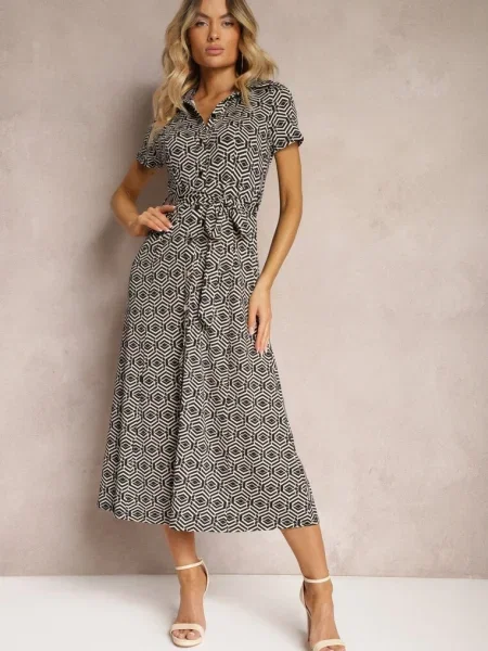Koszulowa Sukienka w Geometryczny Wzór Zapinana na Xarrah czarna