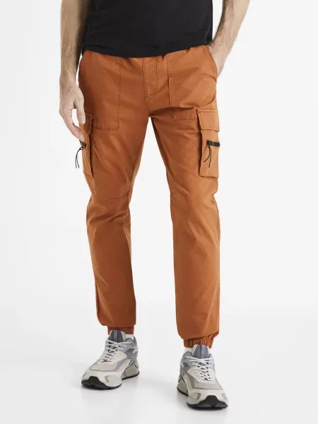Pantaloni Celio casual maro