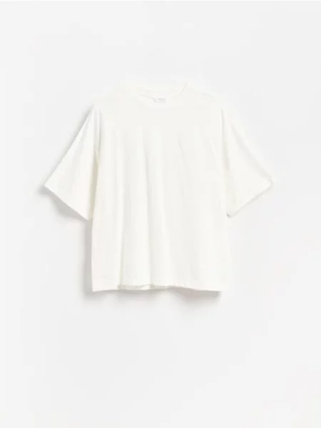 Reserved Tricou boxy din alb