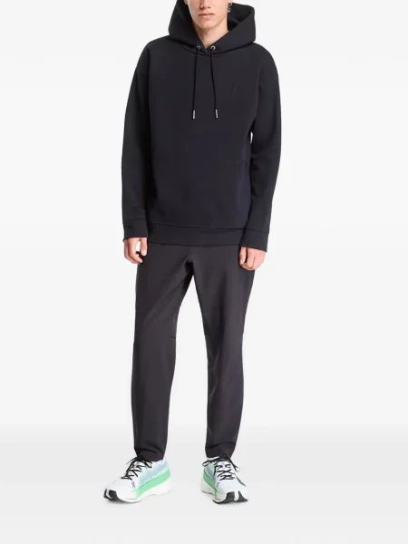 Pantaloni On negru
