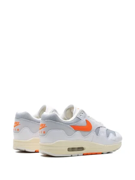 Retro trčanje tenisice Nike Dunk od flisa bijela
